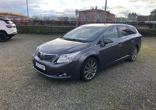 Toyota Avensis cena 25900 przebieg: 236000, rok produkcji 2010 z Międzychód małe 562